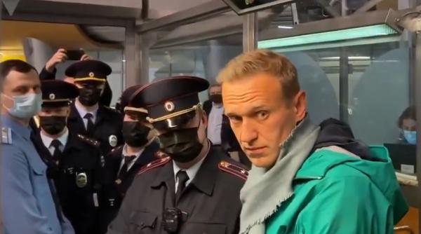 Mike Pompeo: Rusia că vrea să-l reducă la tăcere pe Navalnîi