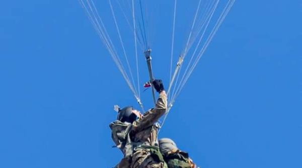 Forțele Speciale Române caută parașutiști-comando. Condiții de participare și programul selecției
