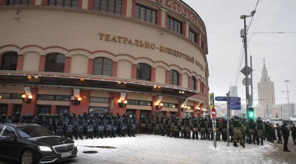 Proteste masive și mii de arestări în Rusia. Kremlinul acuză SUA de „ingerință flagrantă”