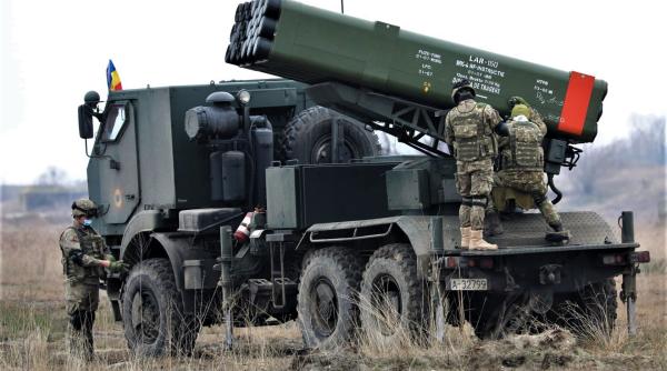 Militarii români au efectuat trageri cu LAROM. Element de noutate: Trageri cu rachete LAR MK-4 pe timp de noapte (VIDEO)