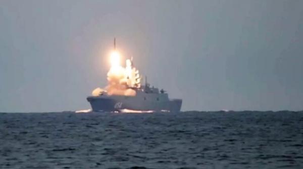 Rusia şi Iranul au început exerciții militare comune în Golful Oman