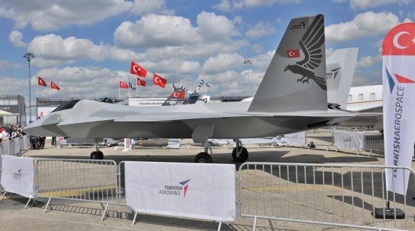 Turcia a găsit un colac de salvare pentru avionul de generaţia a V-a TF-X. Industria de apărare pusă să proiecteze motoare