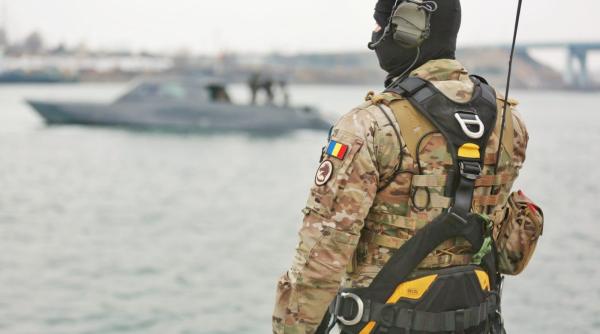 Militari din Forțele Speciale ale României și cei americani din Navy SEAL au simulat un scenariu de război hibrid (Foto)