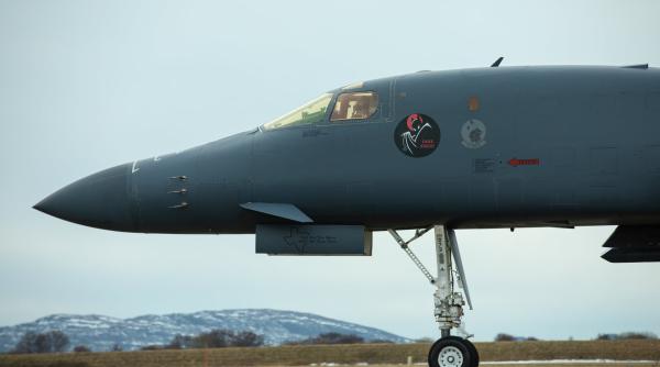 Arctica, noul punct fierbinte al tensiunilor SUA - Rusia. Pentru prima oară în istorie bombardierele B-1B Lancer sunt dislocate în Norvegia (Foto)