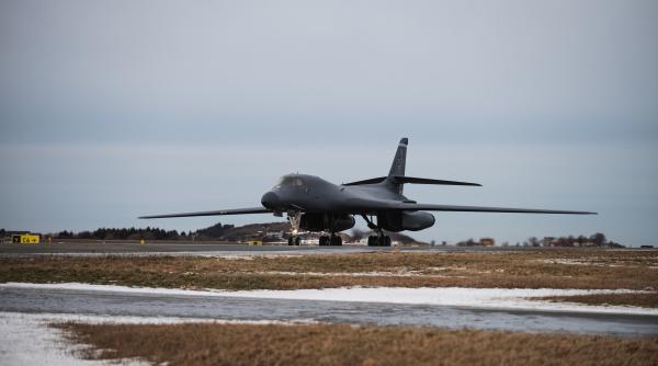 General american: Retragerea B-1 și B-2, fără a fi înlocuite, o greșeală strategică. Importanța bombardierelor în strategia de descurajare