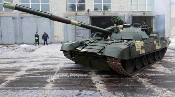 Armata Ucrainei a primit un nou lot de tancuri T-72 modernizate