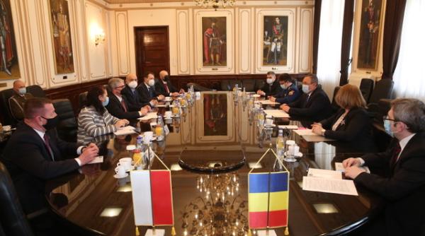 Ministrul Ciucă și șeful Biroului Securităţii Naţionale din Polonia despre colaborarea dintre cele două state