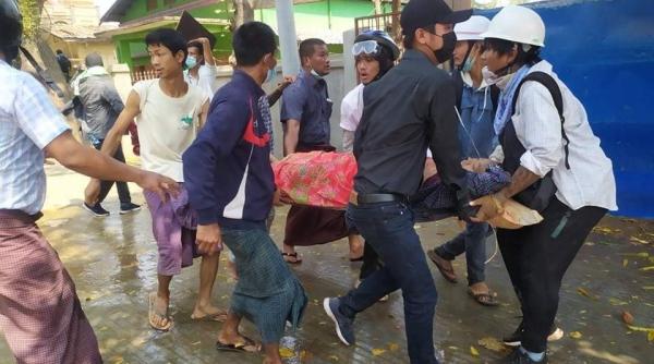 Protestele continuă în Myanmar. Șase oameni au fost împușcați mortal de forțele de ordine (Video)