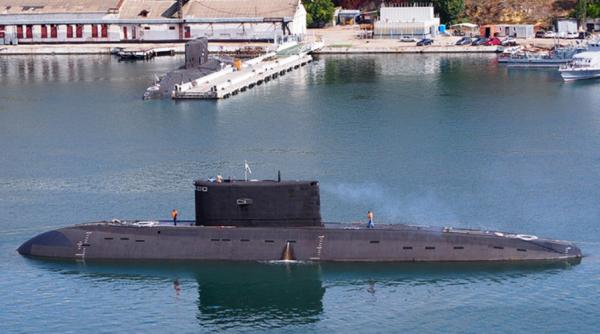 Rusia a început executarea de exerciții cu participarea submarinelor dislocate în Marea Neagră