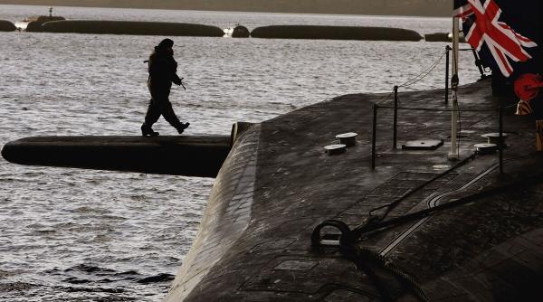 Marea Britanie ar intenţiona să îşi crească numărul de focoase nucleare operaționale