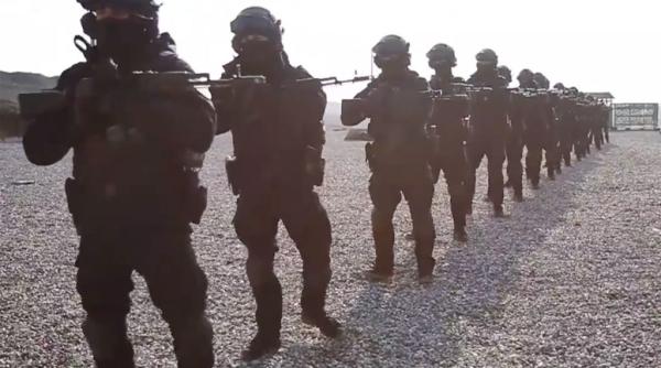 Un regiment al forțelor speciale cecene îi jură credință lui Putin. Cecenii spun că sunt gata să lupte cu „dușmanii Rusiei”