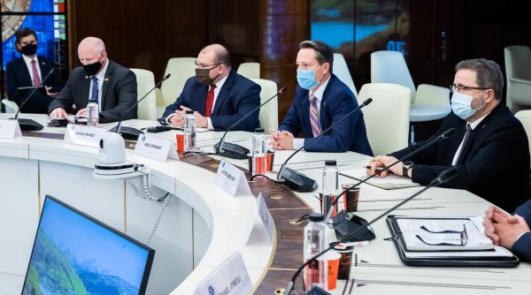Consiliul de Afaceri Româno-American: Discuţii privind proiectele strategice regionale Rail2Sea şi Via Carpathia