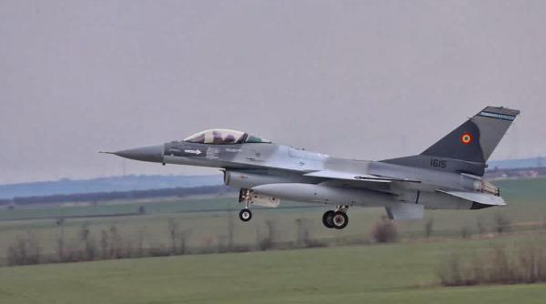 România şi-a completat Escadrila 53 de avioane F-16 (Foto/Video). Cea de-a 17-a aeronavă a sosit din Portugalia