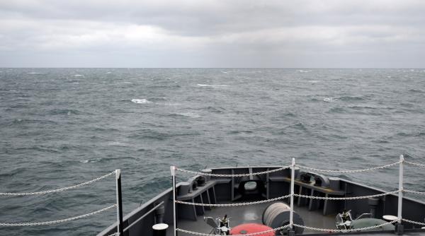 Nava "Căpitan-comandor Alexandru Cătuneanu" a înfruntat o mare de gradul IV spre portul grecesc Patras