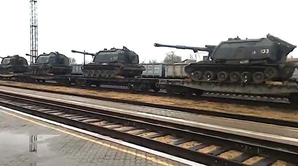 Rusia confirmă că a desfășurat trupe la granița Ucrainei. Kremlinul răspunde pe un ton agresiv(Foto/Video)