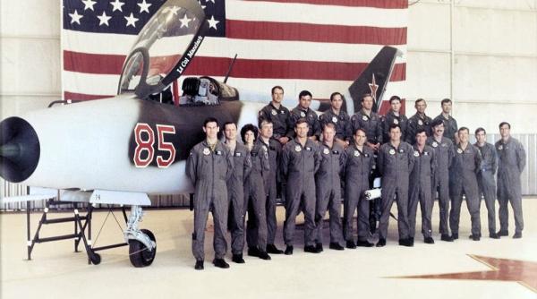 Cum au ajuns SUA să zboare în secret cu MiG-21. Un pilot american face radiografia avionului sovietic