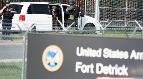 Un militar US Navy a împușcat doi marinari la Baza din Maryland