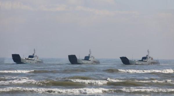 Rusia agită din nou apele Mării Negre. Sunt aduse în regiune 10 nave de luptă de la Flotila din Marea Caspică