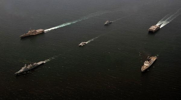 Malaezia și Statele Unite au desfășurat primul exercițiu militar comun din 2021, în Marea Chinei de Sud