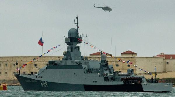 Rușii își calibrează armamentele în Marea Neagră. Alte două nave de luptă au executat trageri de artilerie