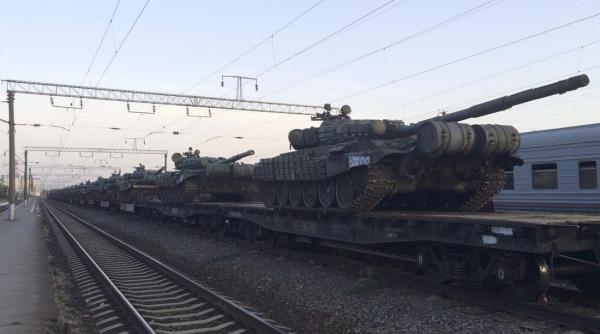 Oficial american la OSCE: Rusia a desfăşurat între 15.000 şi 25.000 de militari la graniţa cu Ucraina