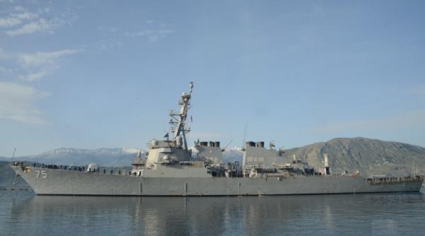 Semne de pace? Distrugătoarele SUA și-au anulat intrarea în Marea Neagră în ziua în care Biden a discutat cu Putin