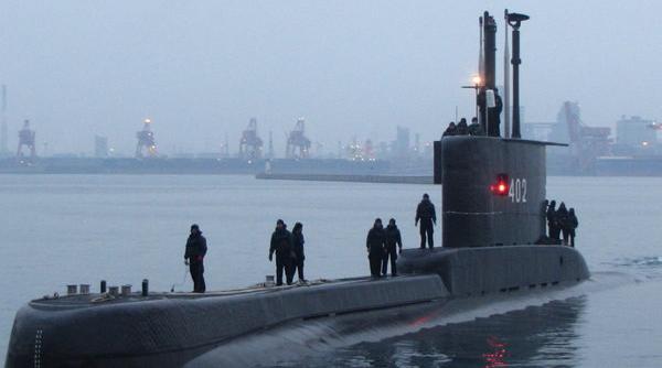 Marina militară indoneziană a pierdut contactul cu unul dintre submarinele sale