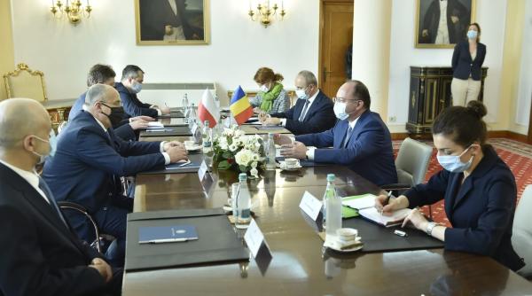 Evoluţiile din Vecinătatea Estică şi situaţia din jurul Ucrainei - teme ale întrevederii Aurescu - Rau