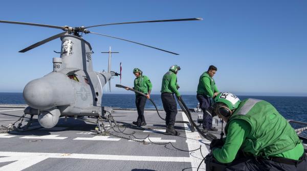 O dronă elicopter MQ-8B Fire Scout s-a prăbușit imediat după ce a decolat de pe USS Charleston, lovind nava