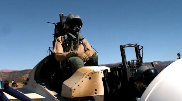 Boeing a distribuit un video fascinant cu testul scaunului de catapultare a echipajului de zbor de pe avionul T-7A Red Hawk