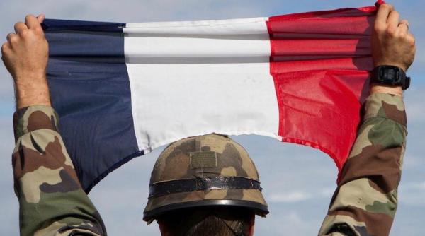 Ce spun cifrele despre teama generalilor francezi de un război civil în Franța. Societatea sprijină covârșitor forțele armate