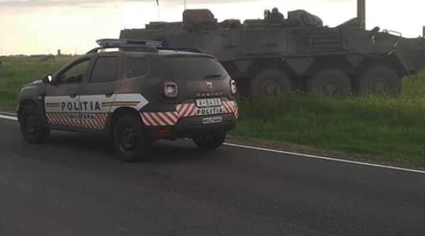 Militarii polonezi dislocaţi în România au acordat primul ajutor unor persoane implicate într-un accident rutier