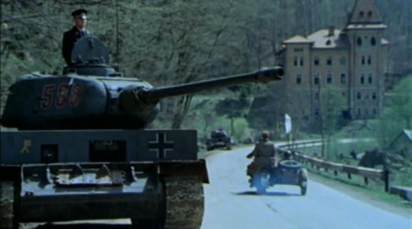 Castelul din Apuseni distrus în timpul filmărilor la ”Noi cei din linia întâi” va fi transformat în hotel  