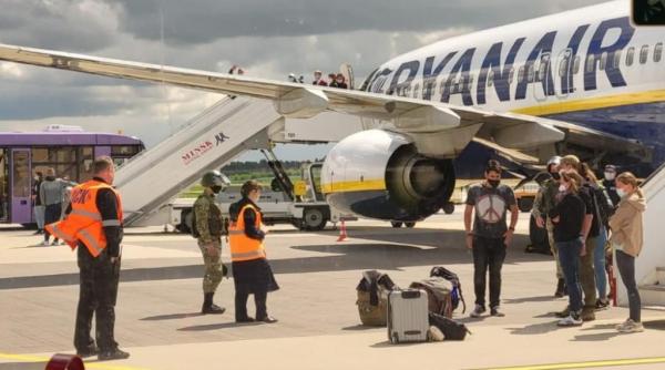 Avion deviat la Minsk: Liderii europeni vor discuta la summit despre posibile sancţiuni împotriva Belarusului