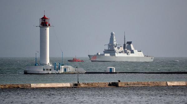 Nava britanică de patrulare Trent a părăsit Marea Neagră, după o misiune de 19 zile în regiune