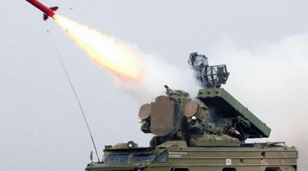 Sistemele Rusiei nu pot ține pasul cu drona Bayraktar-TB2. Un sistem 9K33 Osa încercă să doboare un UAV turcesc (Video) 