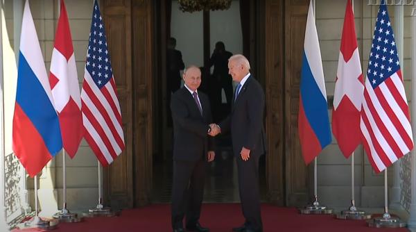Putin a răspuns strângerii de mână a lui Biden (Video). SUA și Rusia discută aplanarea tensiunilor dintre cele două puteri