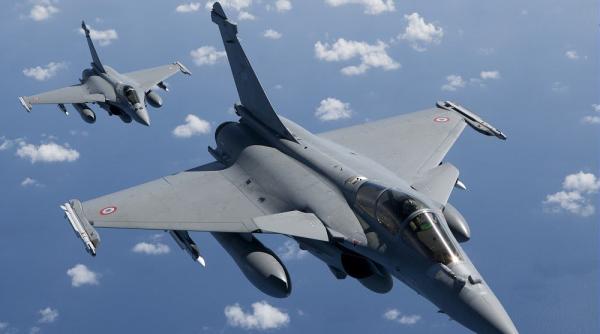 Franța concurează cu Rafale împotriva F-16 în oferta pentru Ucraina. Parisul crede că poate câștiga „acest fost bastion al industriei rusești”