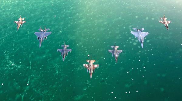 Israelienii schimbă strategia. Într-un gest rar, Israelul admite indirect „loviturile” și amintește Iranului de ce a pățit Irakul în 1981