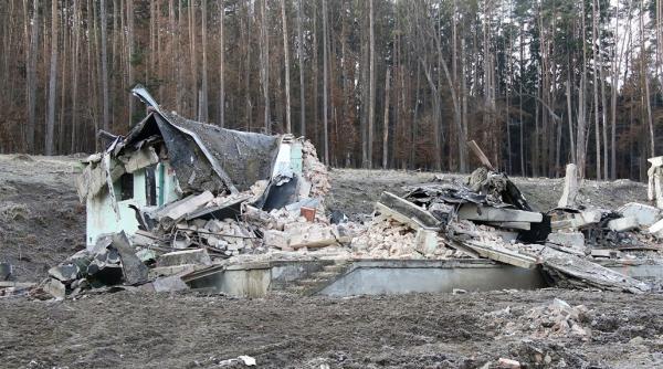 Rusia, deranjată că Cehia o acuză că s-a aflat în spatele exploziei de la un depozit de muniţii 