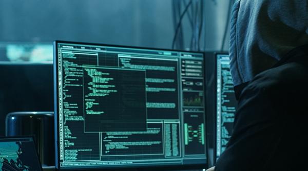 FBI avertizează în legătură cu ''amploarea'' atacului cibernetic din SUA. Primul suspect, Rusia