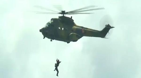 Curs de supraviețuire pe mare cu piloții militari