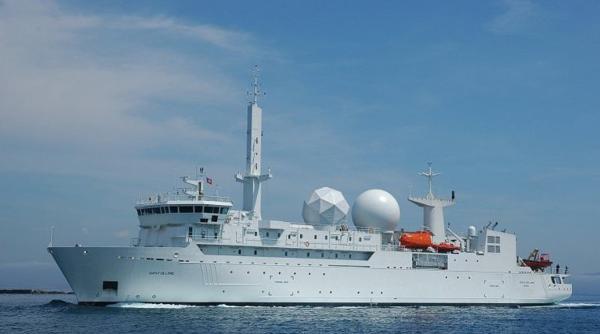 Militarii ruși monitorizează activitatea unei nave franceze de cercetare în Marea Japoniei