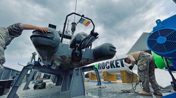 Forțele Navale ajută la lansarea primului satelit: EcoRocket, testată pe nava NMH Cătuneanu trimite România într-un club select în UE
