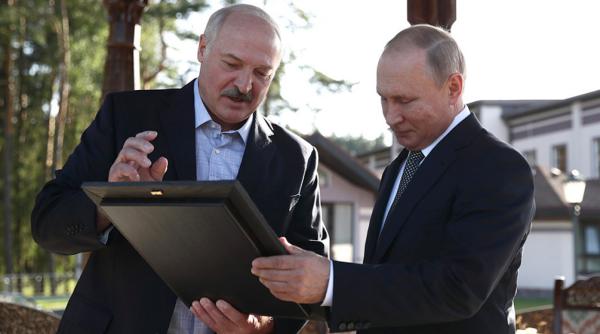 Vladimir Putin a dat ordin guvernului să ajute Belarus să reziste în faţa sancţiunilor occidentale