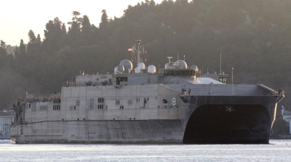 Nava americană de transport Yuma a părăsit Marea Neagră, după escale la Odesa și Batumi