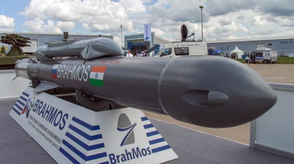Rusia și India vor să extindă raza de acțiune a rachetei comune BrahMos, la 800 km