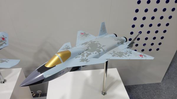 Rușii pun „avionul înaintea navei”. A fost prezentat noul MiG, într-o versiune specială pentru portavioane