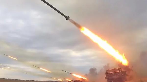 Rusia dezvoltă “Robokatyusha”, un lansatoar multiplu de proiectile reactive, instalat pe un vehicul fără pilot