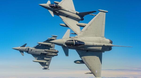 Eurofighter vrea să se mențină în top. 300 milioane de euro pentru modernizarea a avioanelor de luptă Eurofighter Typhoon